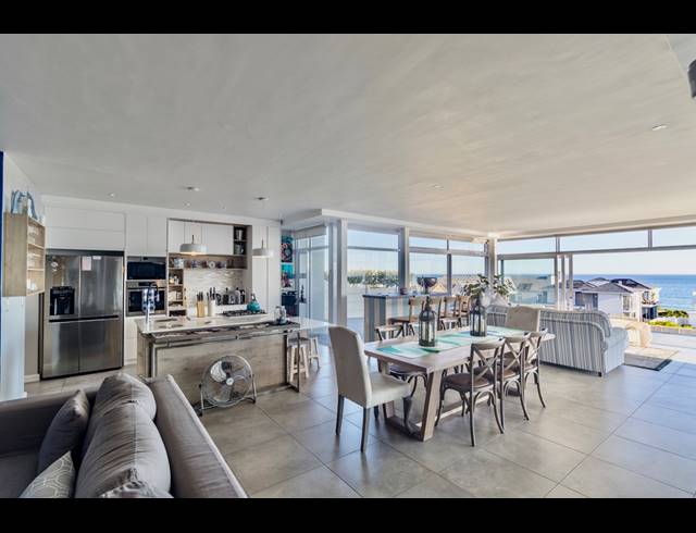 4 BEDROOM HOUSE FOR SALE IN PEARL BAY